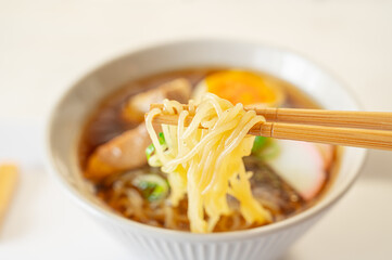 こんにゃく麵のしょうゆラーメン