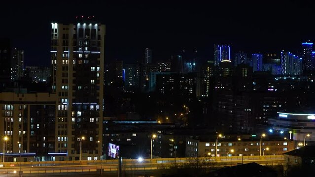  Timelapse of the city at night 