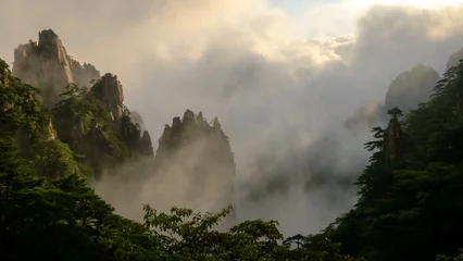 Papier Peint photo autocollant Monts Huang View of sunrise from Huangshan mountain range in China
