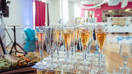 flûtes servis lors d'une réception