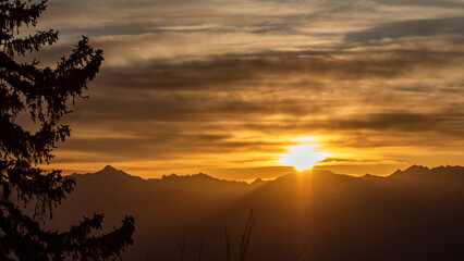 Lever de soleil en Chartreuse.