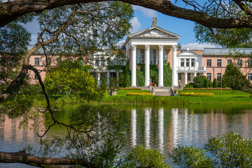 Obraz premium The main botanical garden named after N.V. Tsitsin of the Russian Academy of Sciences in Moscow