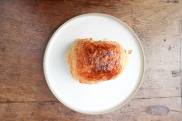 croissant , French croissant or French bread