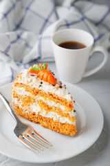 Carrot cake with almond flakes