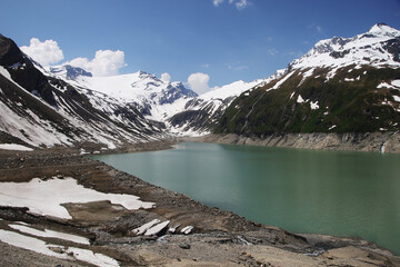 Obraz premium Kaprun Hochgebirgsstauseen - water reservoirs in mountains, Kaprun, Austria