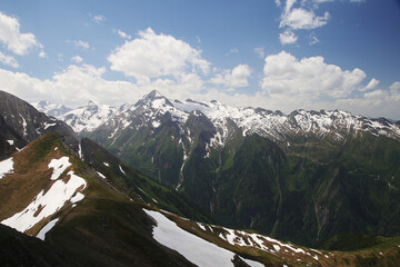 Fototapeta na wymiar The view from Imbachhorn mountain, Austria 
