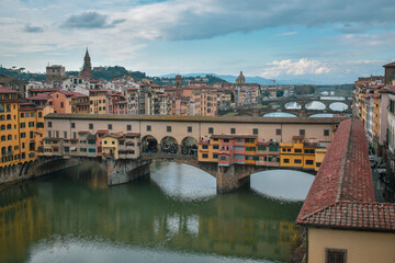 Fototapeta na wymiar Ponte Vecchio with Skyline in Florence, Italy