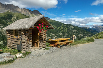 Village de Saint Véran en été , dans les Hautes-Alpes , France