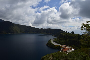 Obraz premium Laguna Cuicocha, beautiful blue lagoon with islands inside the crater of the Cotacachi volcano