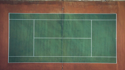 Aerial view of a tennis court layout with copy space - obrazy, fototapety, plakaty