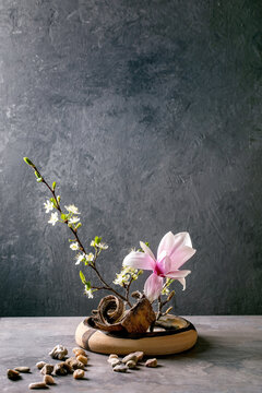 Spring ikebana with white flowers