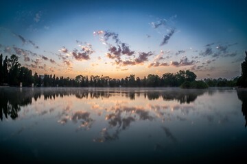 Obraz na płótnie Canvas amanecer en lago ciudad de Mexico