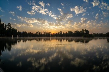 amanecer en lago ciudad de Mexico