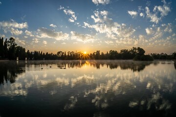 amanecer en lago ciudad de Mexico