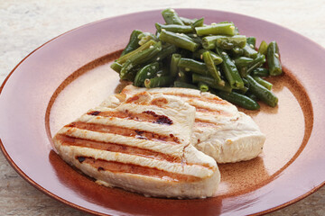 Grilled turkey steak with green bean