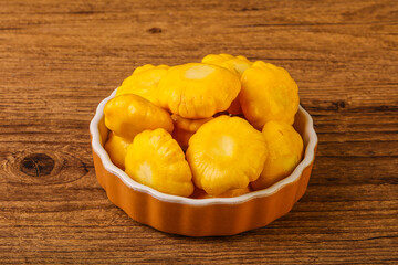 Marinated patissons in the bowl