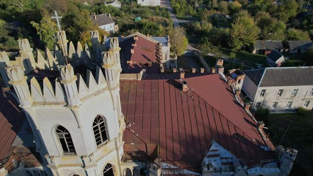 Aerial view of the Grokholsky-Tereshchenko Palace at sunset.
