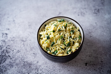 Creamy spinach cheesy orzo