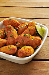 Bolinho de bacalhau.