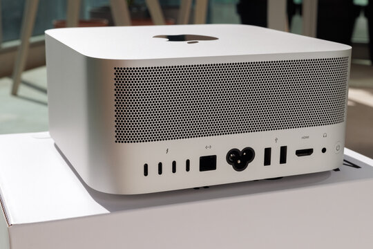 Apple Mac Studio M1 Max and Ultra Chip processor. New Mac studio unboxing 
