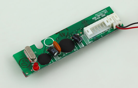 Leiterplatte Platine PCB Computer Tastatur Keyboard mit diversen Bauteilen