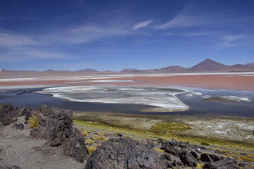 Fototapeta na wymiar Laguna Colorada, on Eduardo Avaroa National Reserve in Uyuni, Bolivia at 4300 m above sea level.