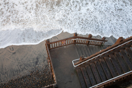 Wet staris down to the beach