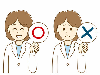 マルバツで回答する薬剤師の女性のイラスト