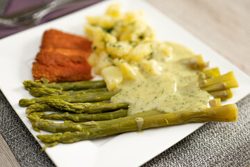 Green Asparagus with baked potatoes and Salmon