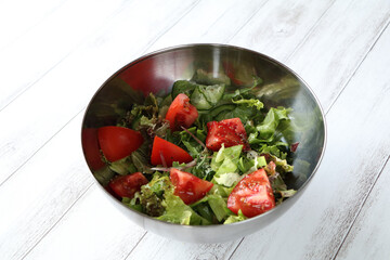 美味しそうなフレッシュトマトサラダ