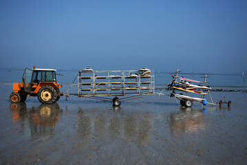 Tracteur et remorque planches de surf