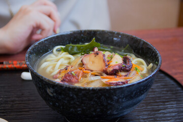 タコが入った宮古そば