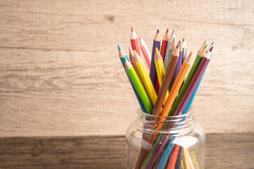 Obraz premium Colorful pencils with copy space, learning university education concept.