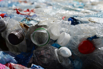 Recyclage bouteilles en plastique