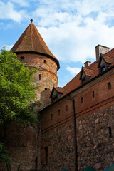 Polskie zamki, ruiny, mury obronne © Yarek