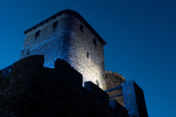 Polskie zamki, ruiny, mury obronne © Yarek