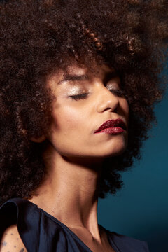 Beauty shot of a Relaxed Afro-american young woman 