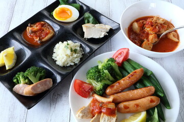 ヘルシーでカラフルな栄養バランスのとれたおかず