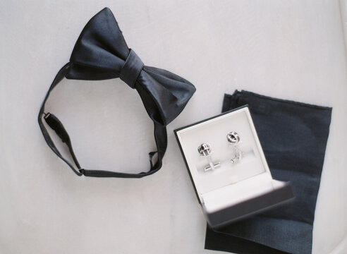 grooms accessories at wedding