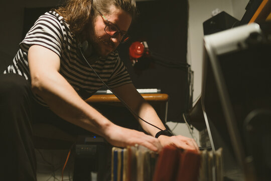 male digging for some vinyl records