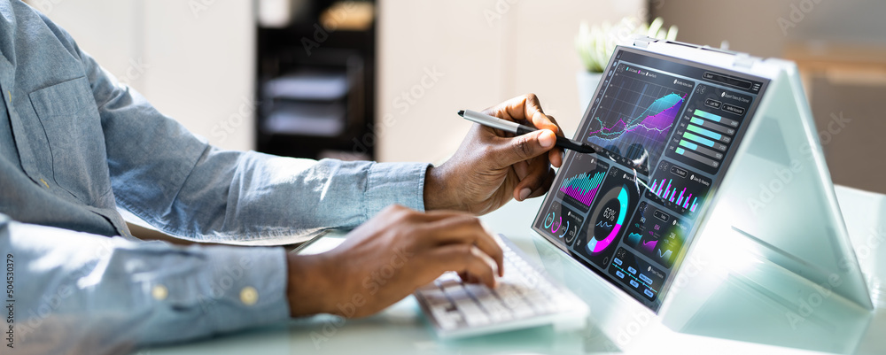 Poster Data Analyst Using Data Analytics KPI