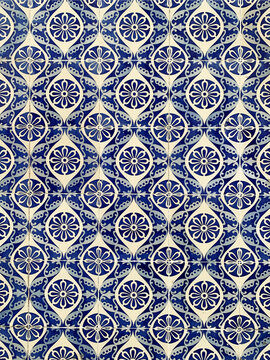 Azulejos in Porto