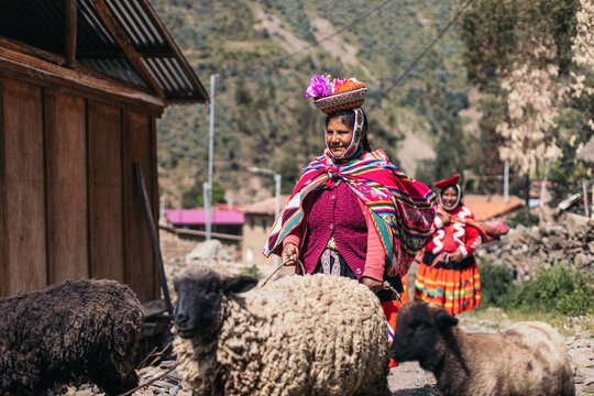 Peruvian women in traditional clothing in the countryside