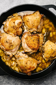 Cooking chicken with 40 cloves of garlic