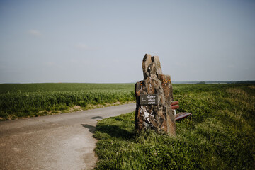 The Eser stone stands directly on the cultural-historical hiking trail of Muschenheim in Hesse....