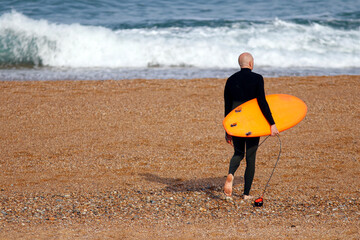 Surfeur à Anglet au Pays Basque