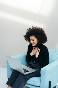 Positive black woman freelancer.
