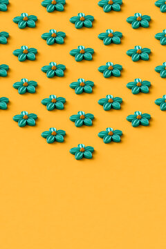 triangles of many abstract flowers. 3d render