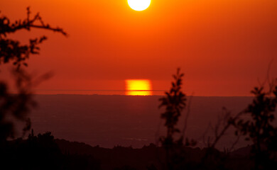 red sunset over the mediterranean sea, soleil rouge