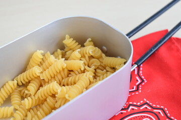 メスティン